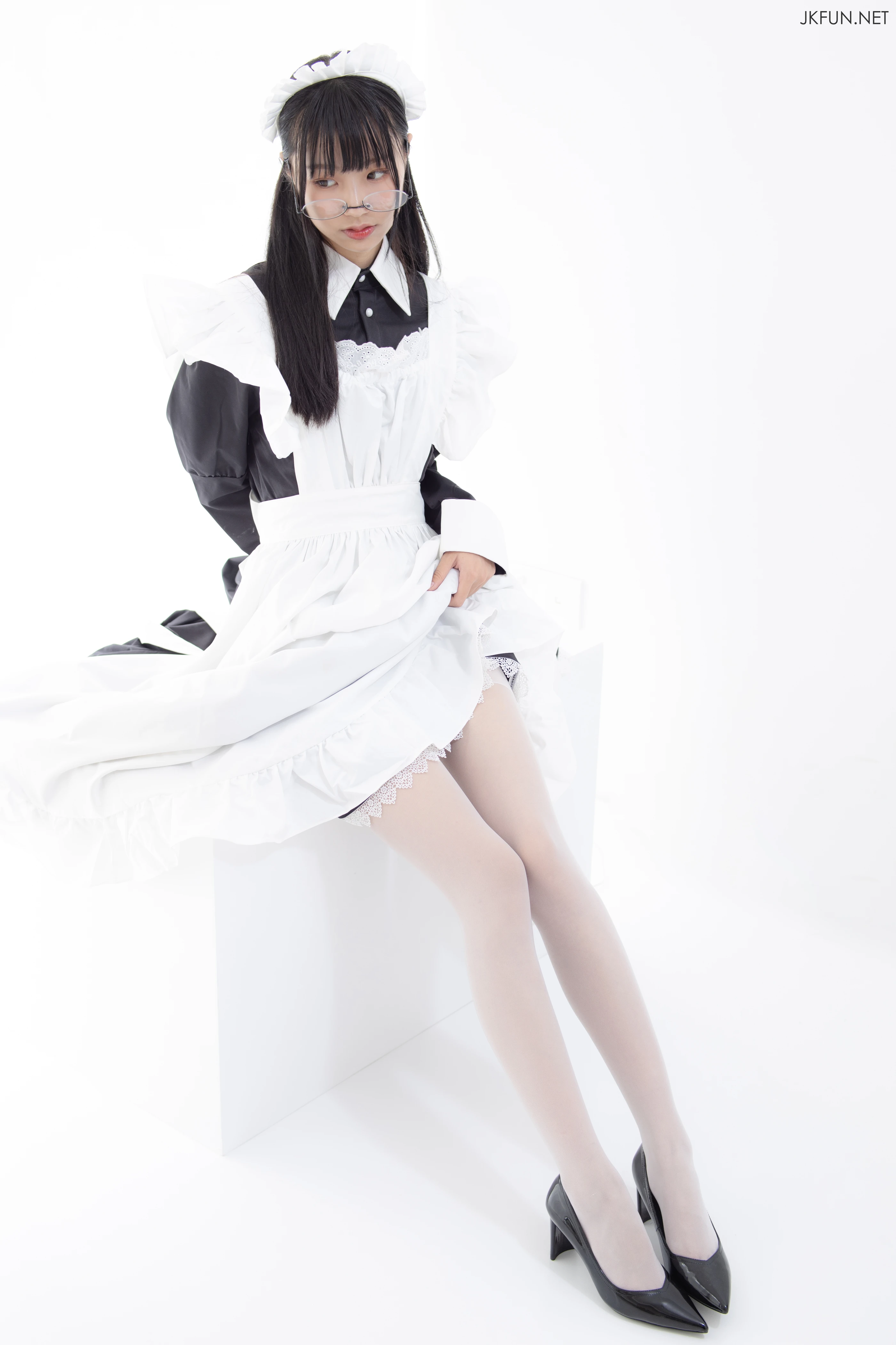 森萝财团 [JKFUN-017] 眼镜白丝女仆 [127P 1V]插图5